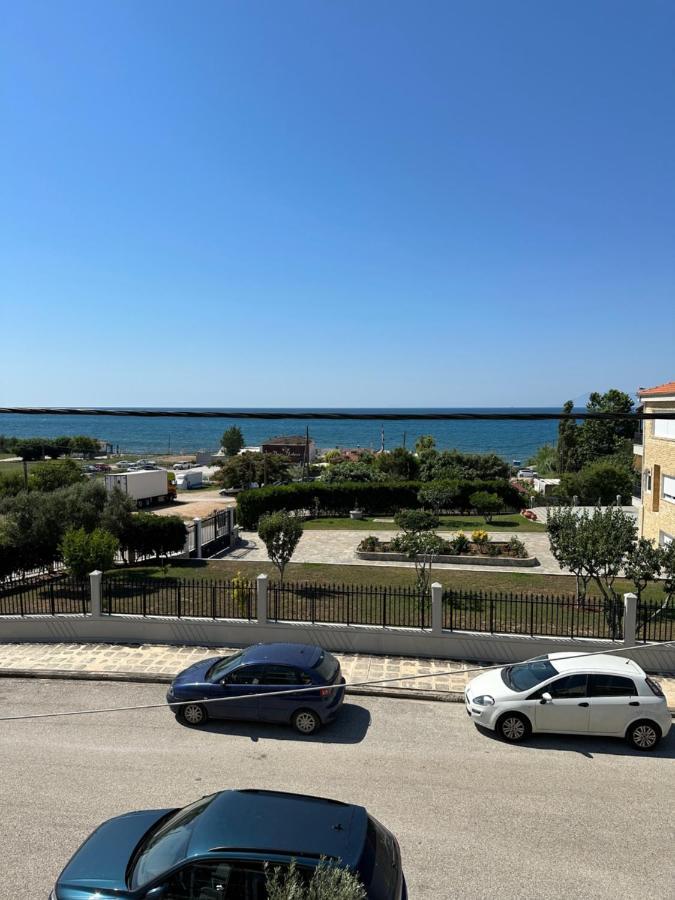 Rooms To Let Stefos Nea Chili Bagian luar foto