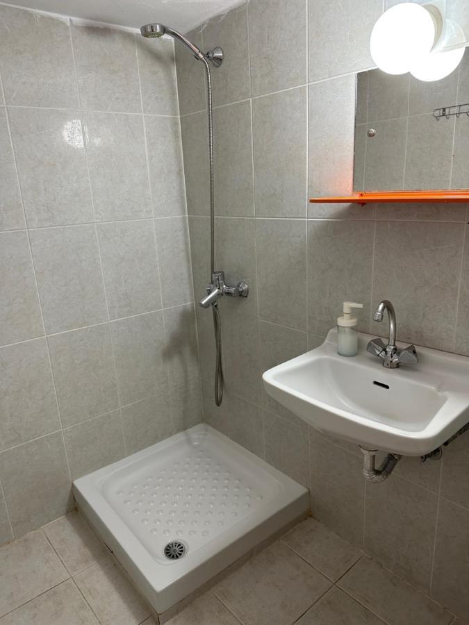 Rooms To Let Stefos Nea Chili Bagian luar foto