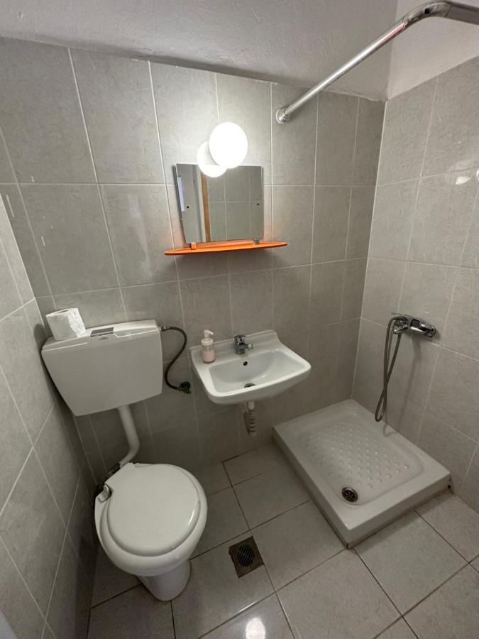 Rooms To Let Stefos Nea Chili Bagian luar foto