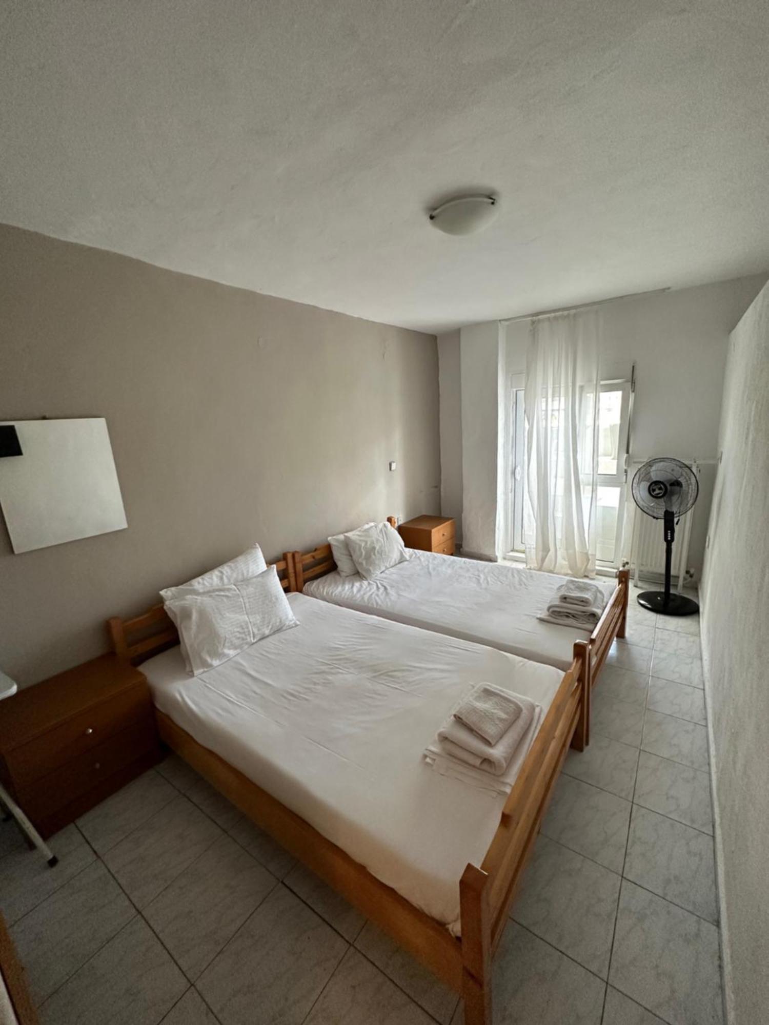 Rooms To Let Stefos Nea Chili Bagian luar foto